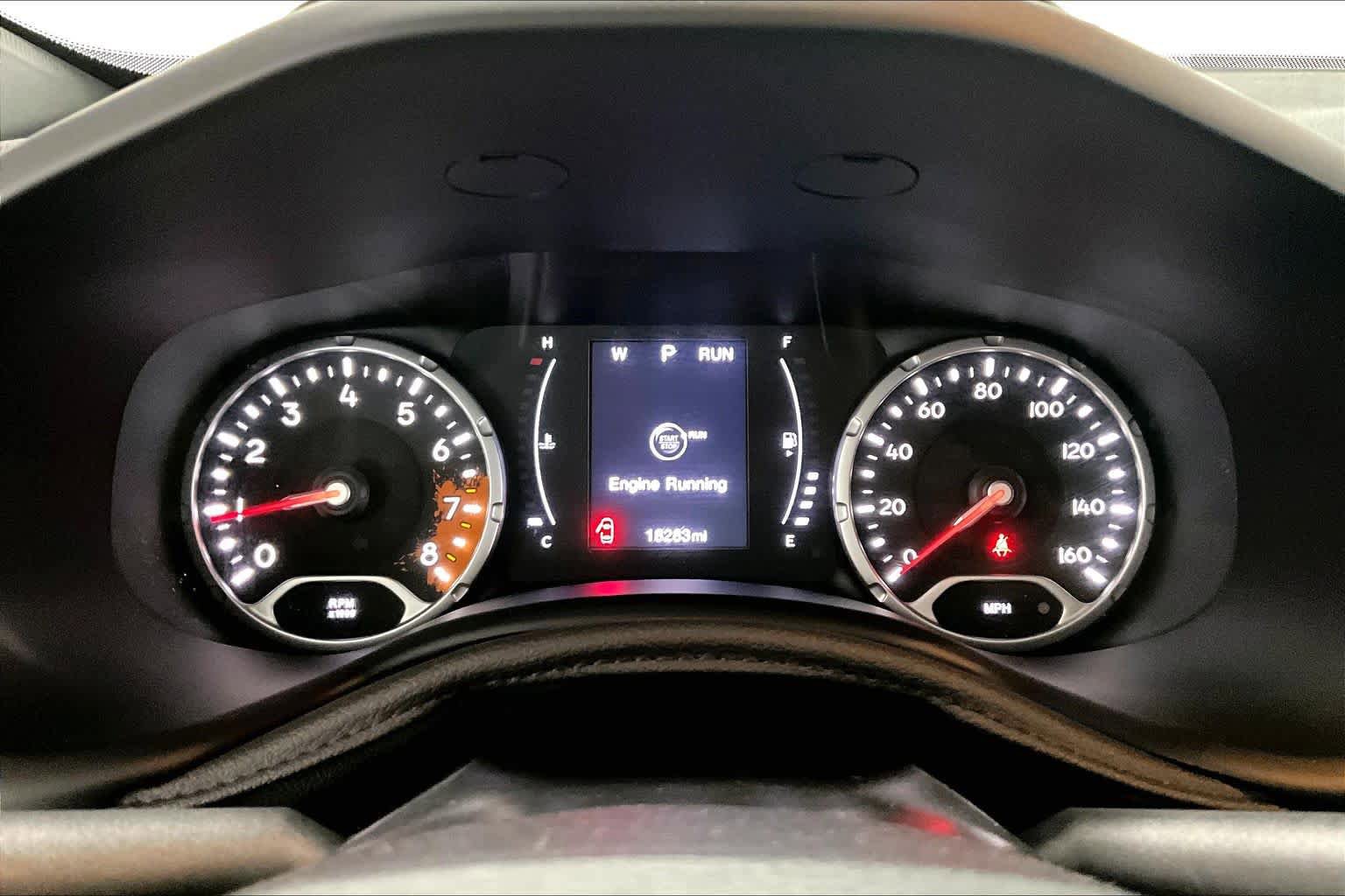 Used 2018 Jeep Renegade Latitude w/ Cold Weather Group AWD/4WD image 15