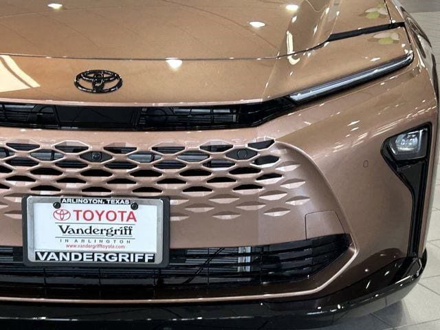 New 2026 Toyota Crown Signia image 8