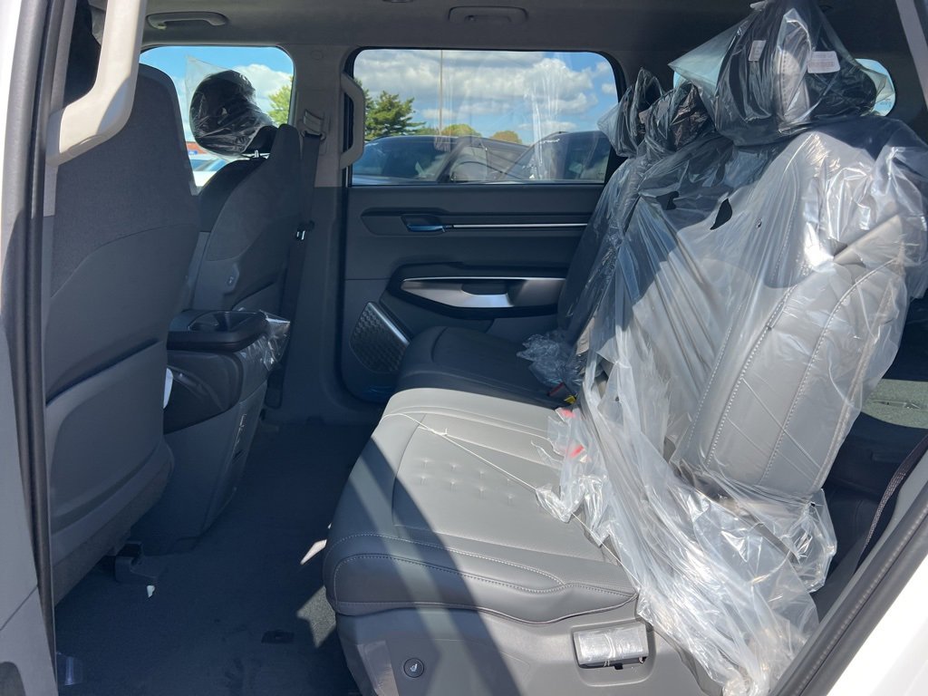 New 2026 Kia EV9 Wind image 12