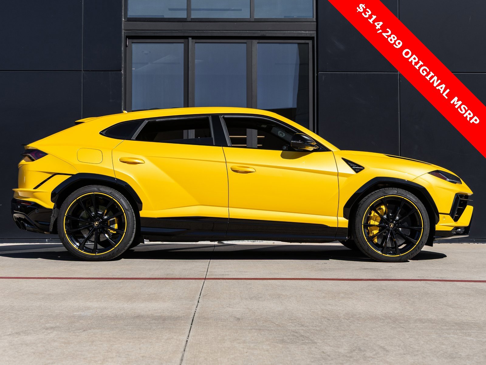 Used 2023 Lamborghini Urus S image 10