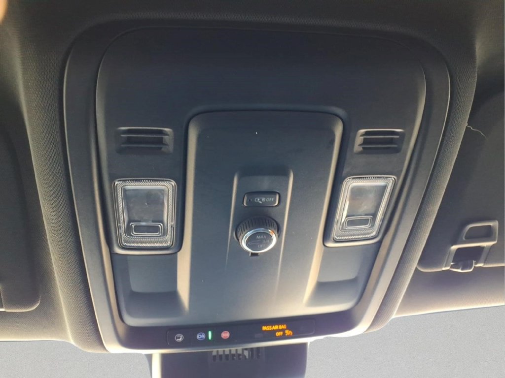 Used 2025 Chevrolet Tahoe LT AWD/4WD image 20