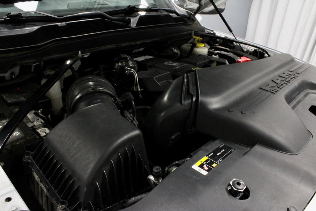 Used 2022 RAM 3500 Laramie AWD/4WD image 16