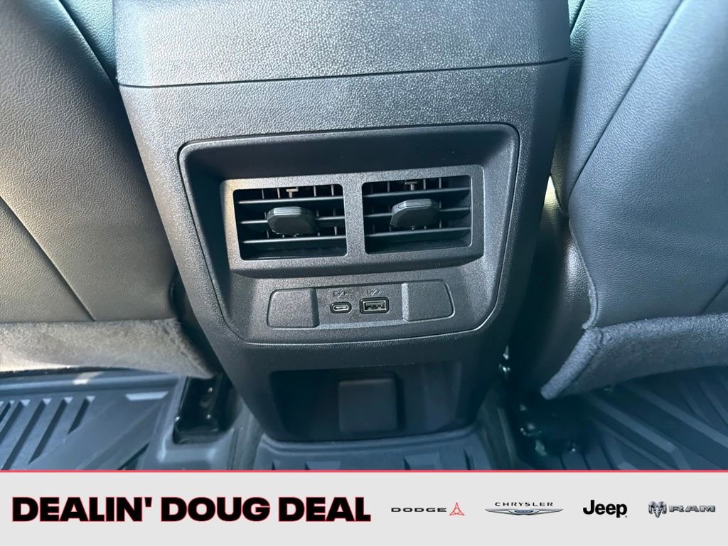 Used 2024 GMC Canyon AT4X image 28