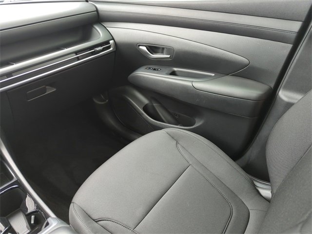 Used 2025 Hyundai Tucson SE image 21