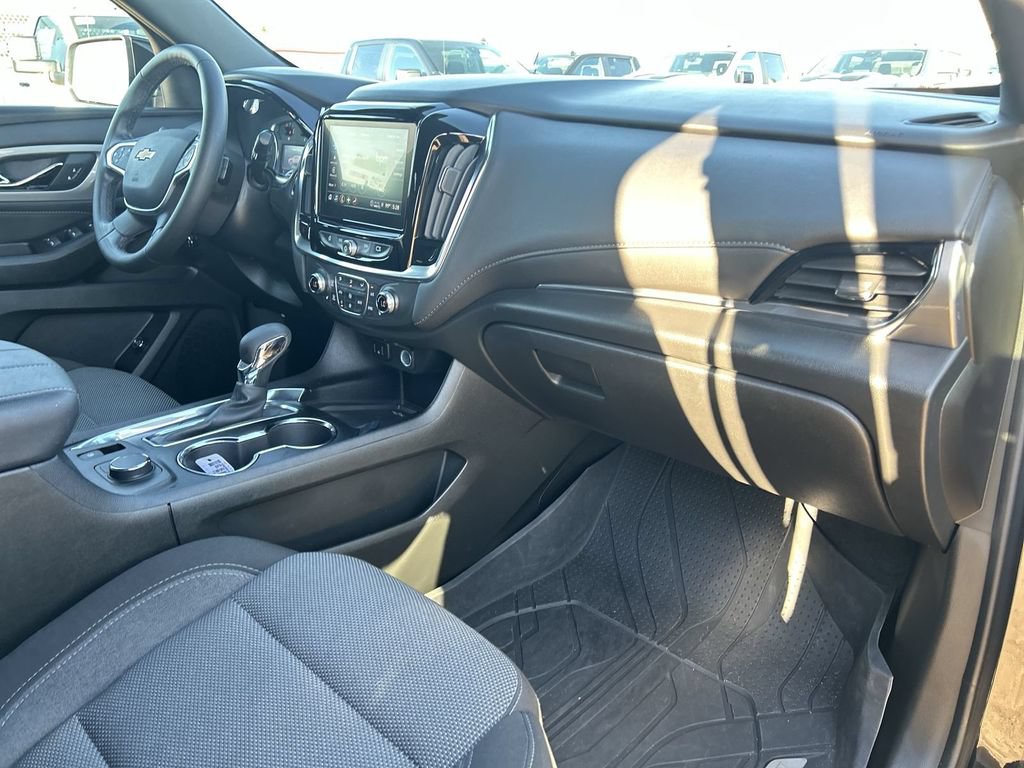 Certified 2023 Chevrolet Traverse LT FWD image 27