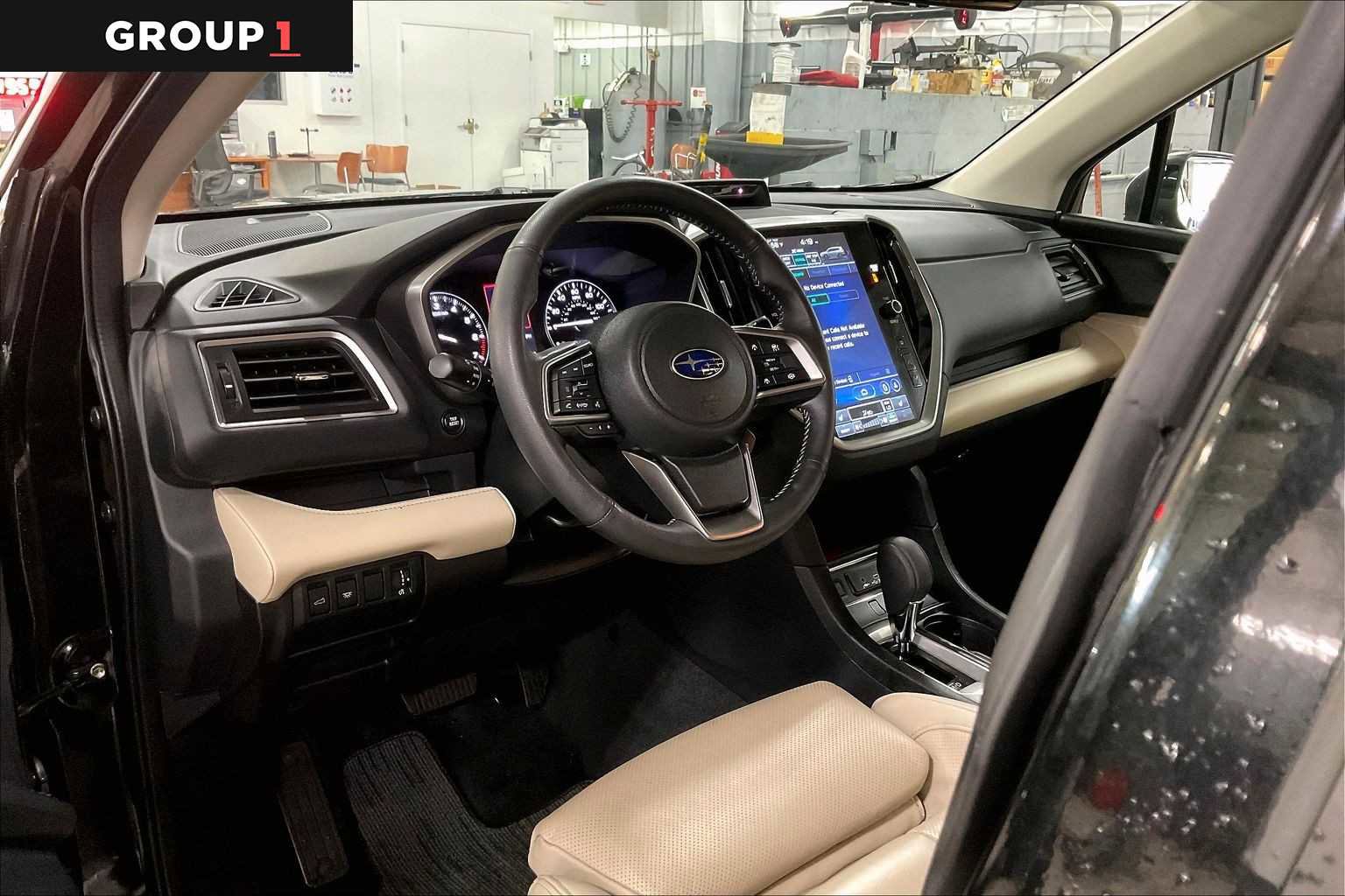 Used 2023 Subaru Ascent Limited w/ Technology Package AWD/4WD image 18