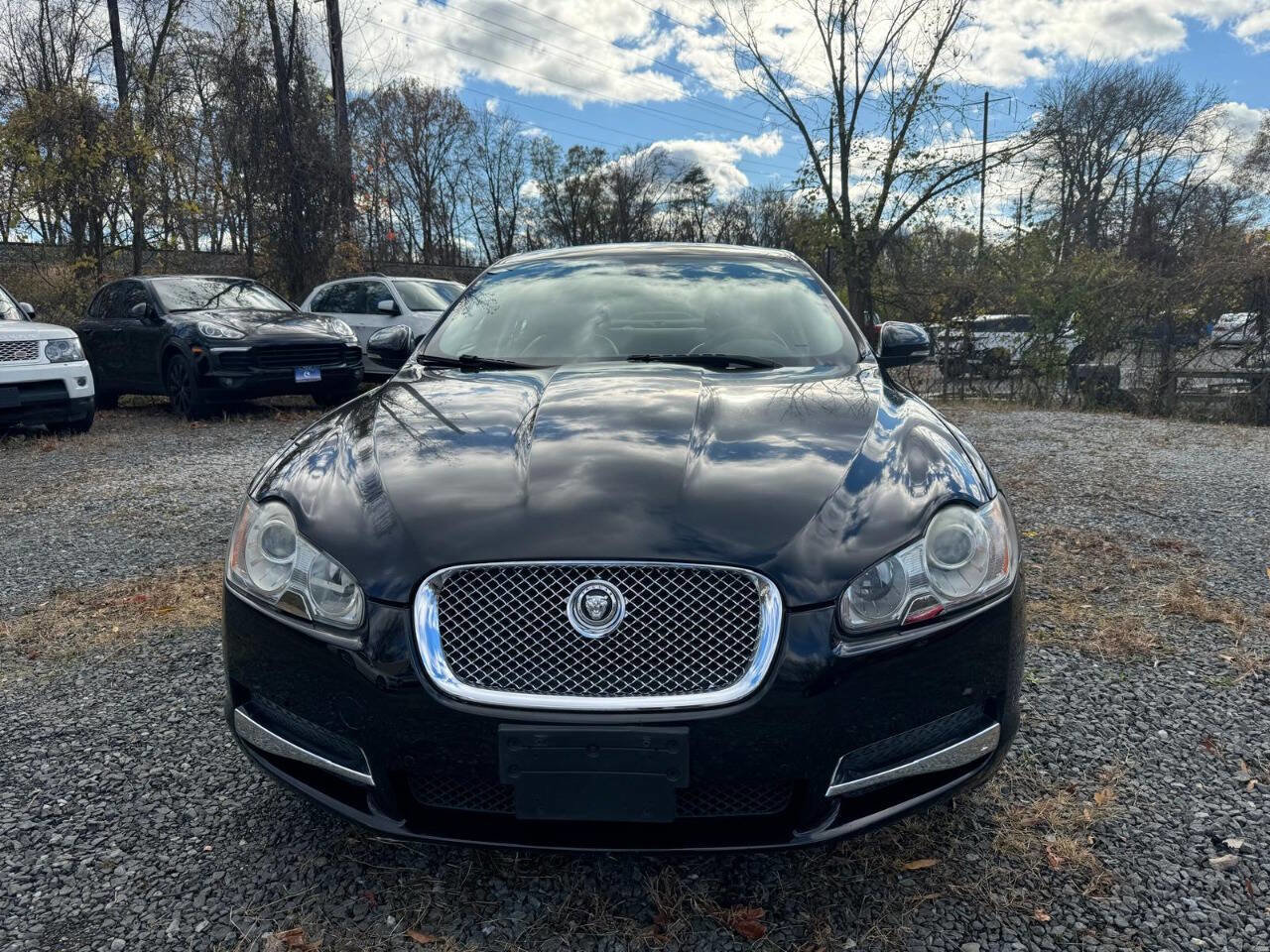 Used 2010 Jaguar XF Premium image 2