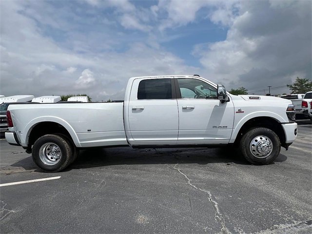 New 2025 RAM 3500 Longhorn image 8