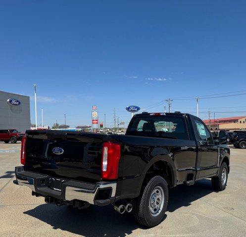 Used 2025 Ford F250 XL w/ XL Chrome Package RWD image 4