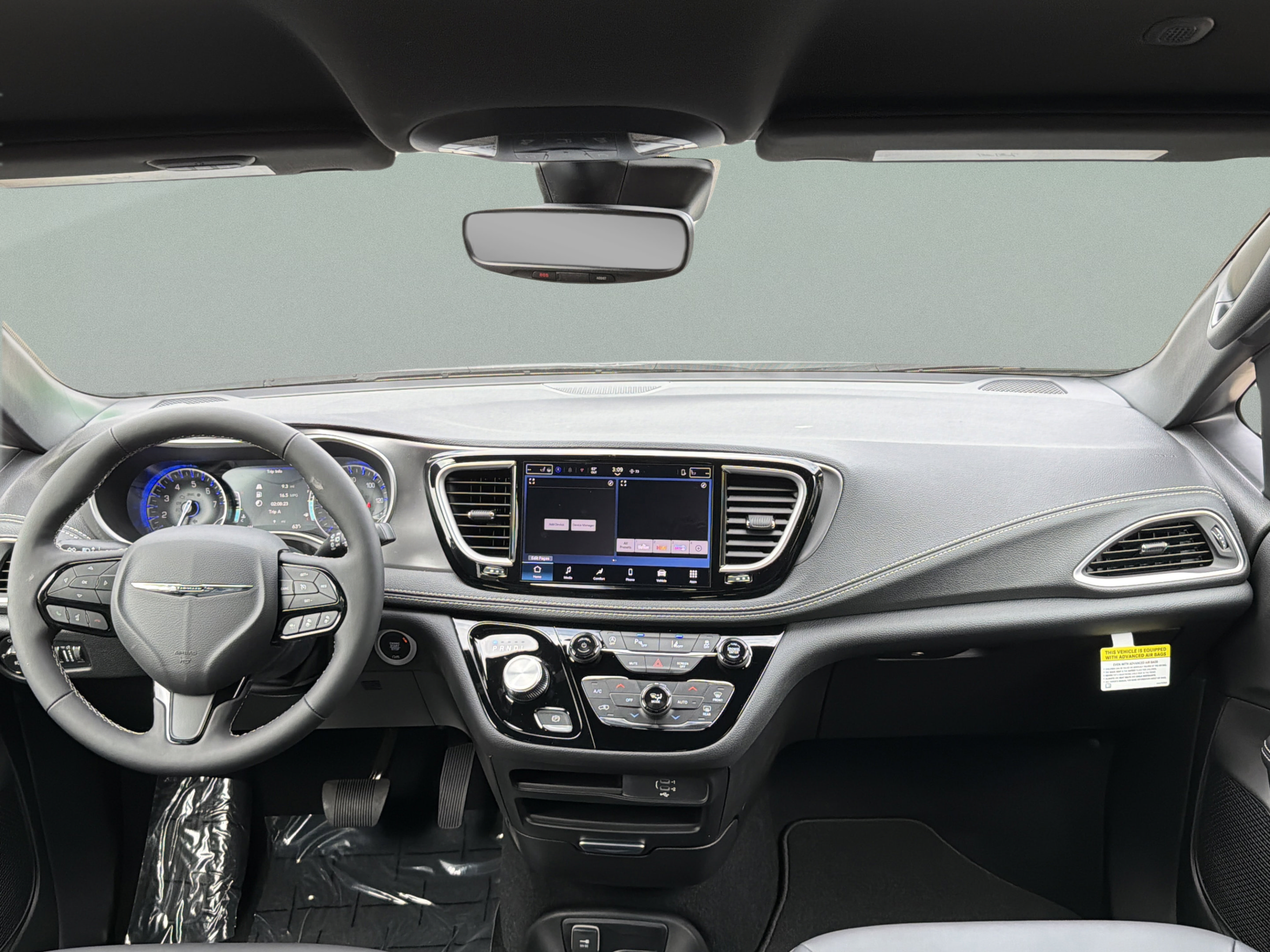 New 2026 Chrysler Pacifica Select w/ S Appearance Package FWD image 9