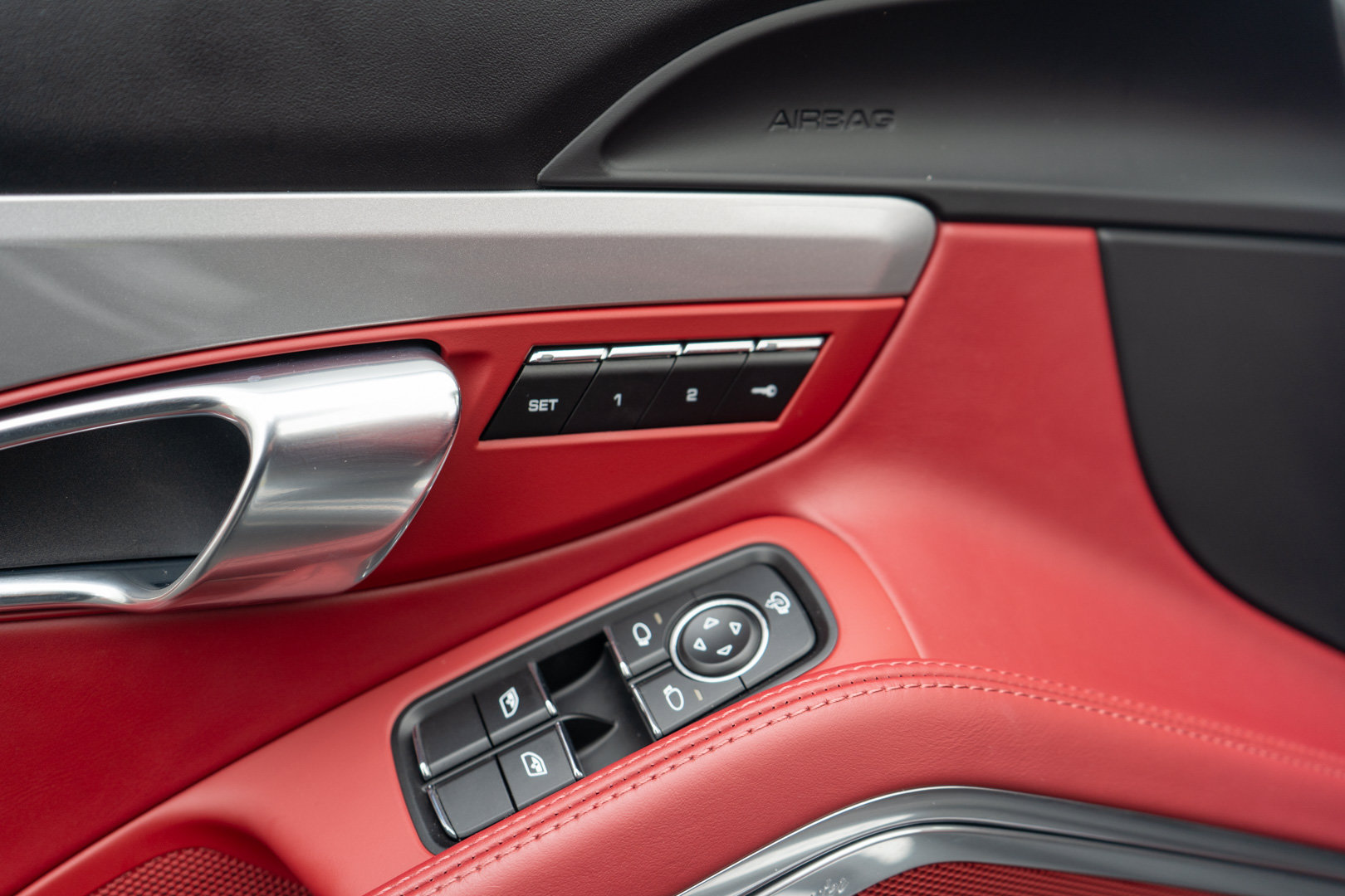Used 2018 Porsche 718 Boxster GTS RWD image 14