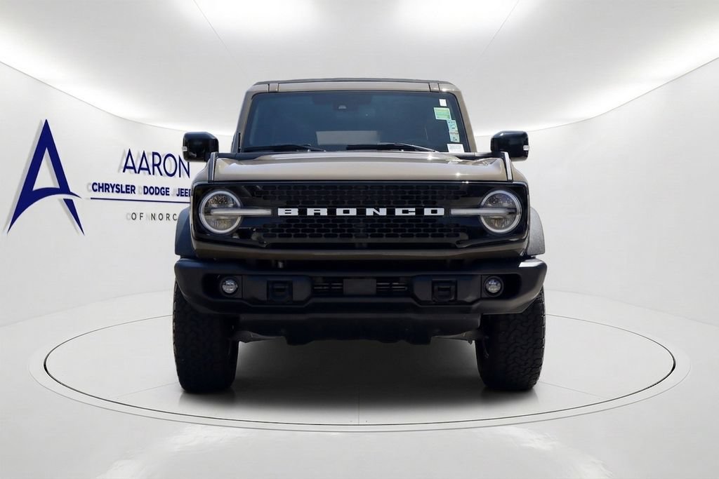 Used 2025 Ford Bronco Badlands AWD/4WD image 2