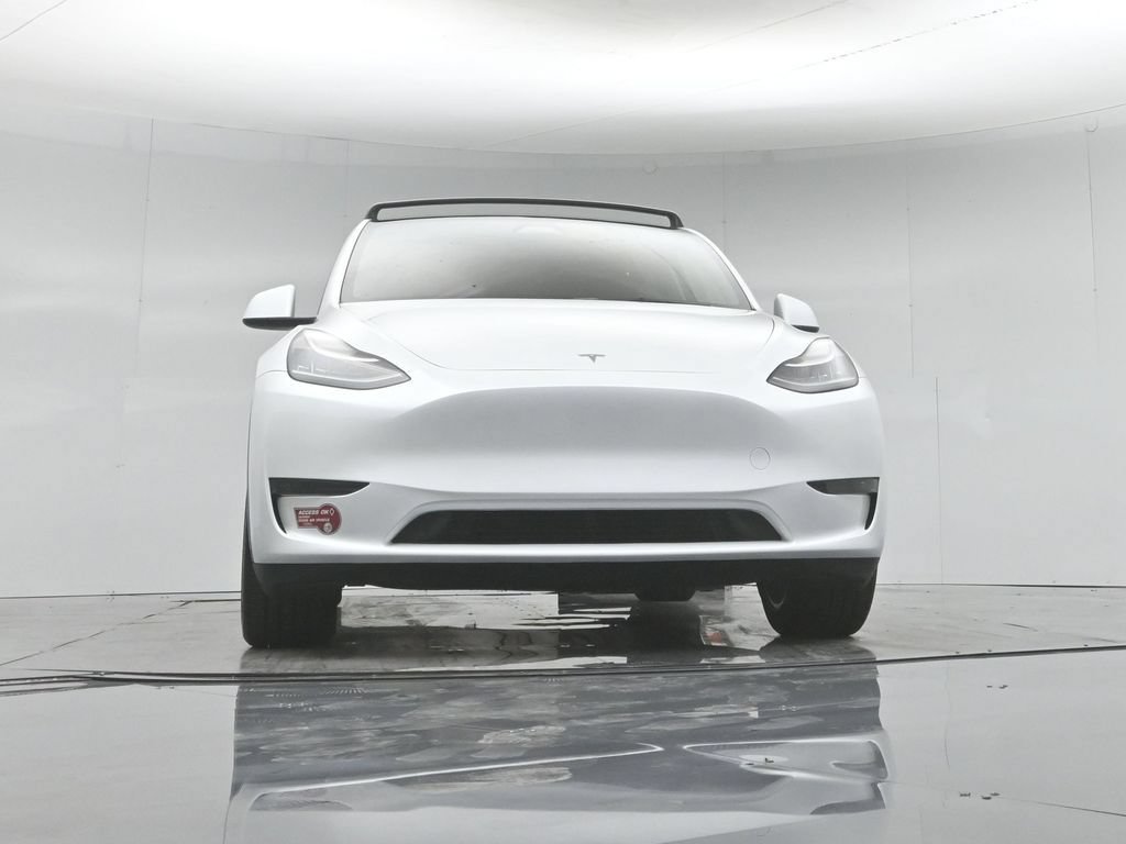 Used 2023 Tesla Model Y Long Range AWD/4WD image 42