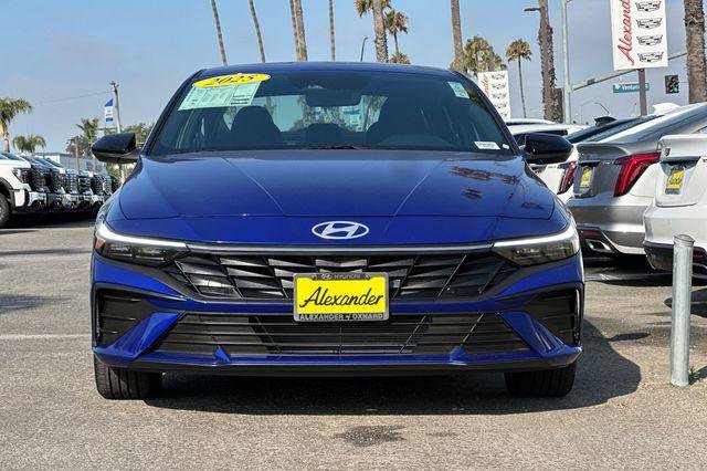 Used 2025 Hyundai Elantra Sport image 9