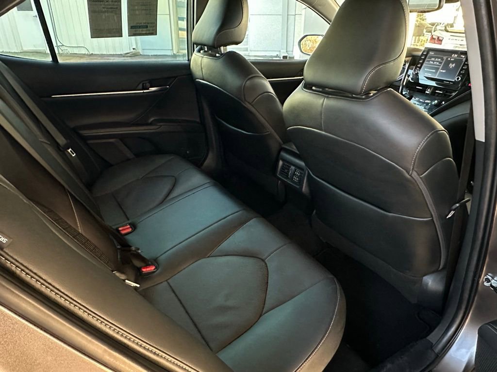 Used 2021 Toyota Camry XSE w/ Cold Weather Package image 18