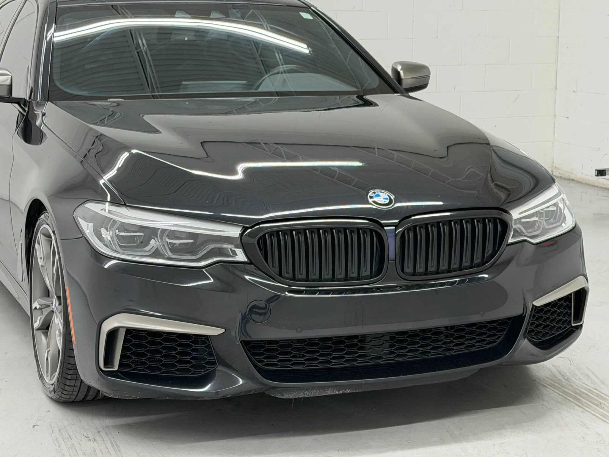 Used 2020 BMW M550i xDrive AWD/4WD image 41