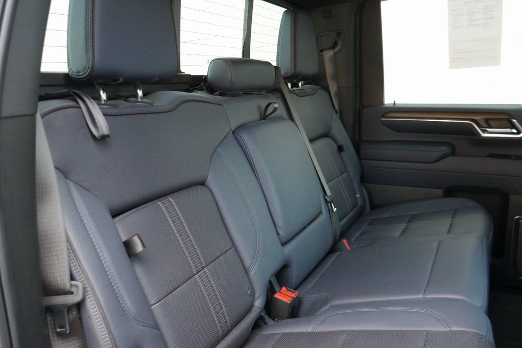 Used 2024 Chevrolet Silverado 2500 High Country w/ High Country Premium Package image 27