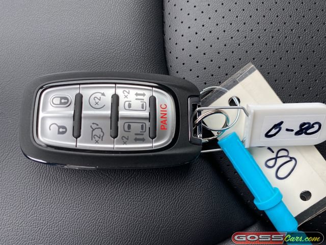New 2026 Chrysler Pacifica Select w/ S Appearance Package FWD image 28