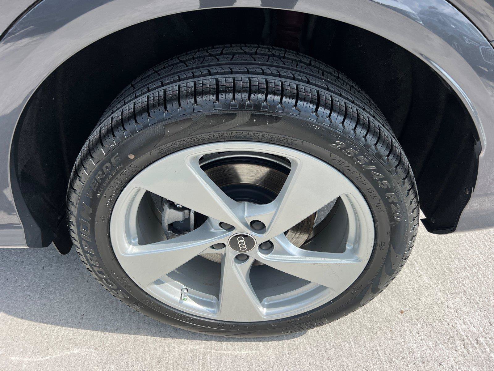 Certified 2025 Audi Q5 Premium Plus w/ Premium Plus AWD/4WD image 20