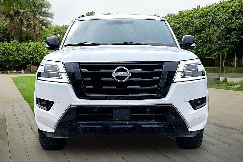 Used 2023 Nissan Armada SL w/ Midnight Edition Package RWD image 2