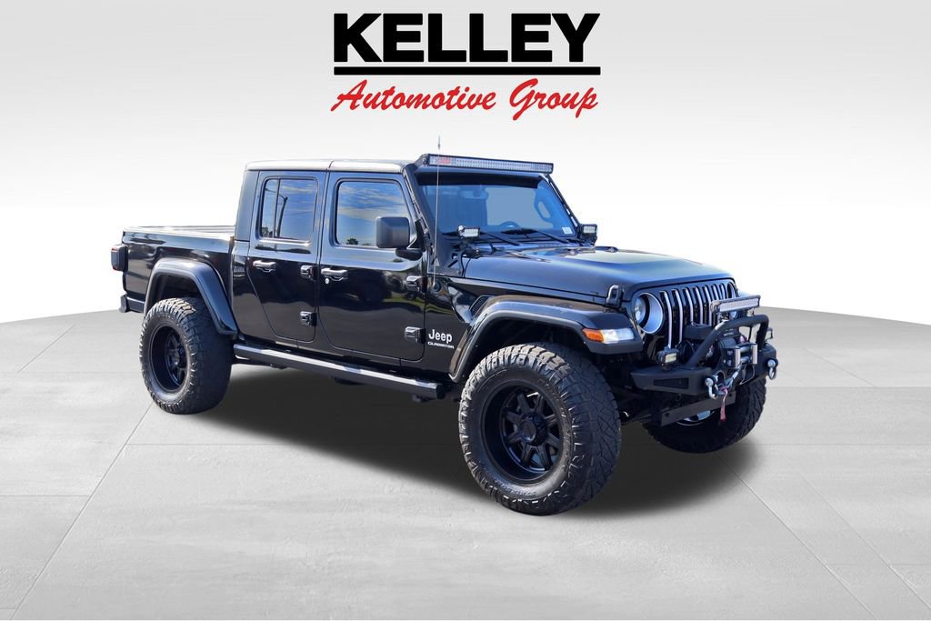 Used 2020 Jeep Gladiator Overland AWD/4WD image 1