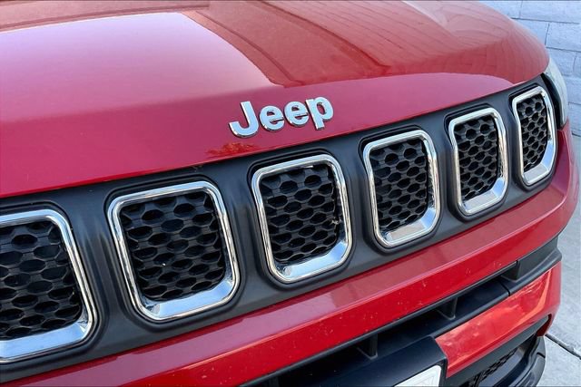 Certified 2023 Jeep Compass Latitude AWD/4WD image 30