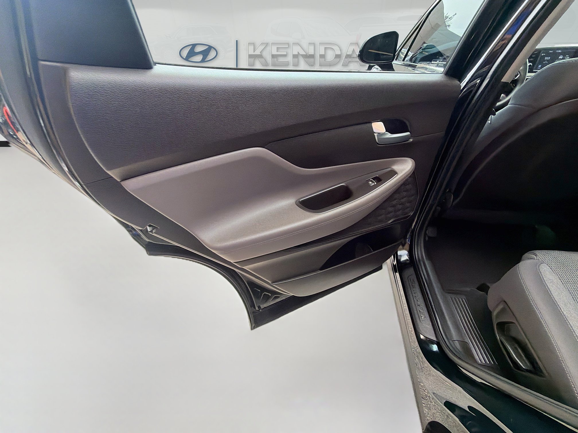 Used 2019 Hyundai Santa Fe SEL FWD image 22
