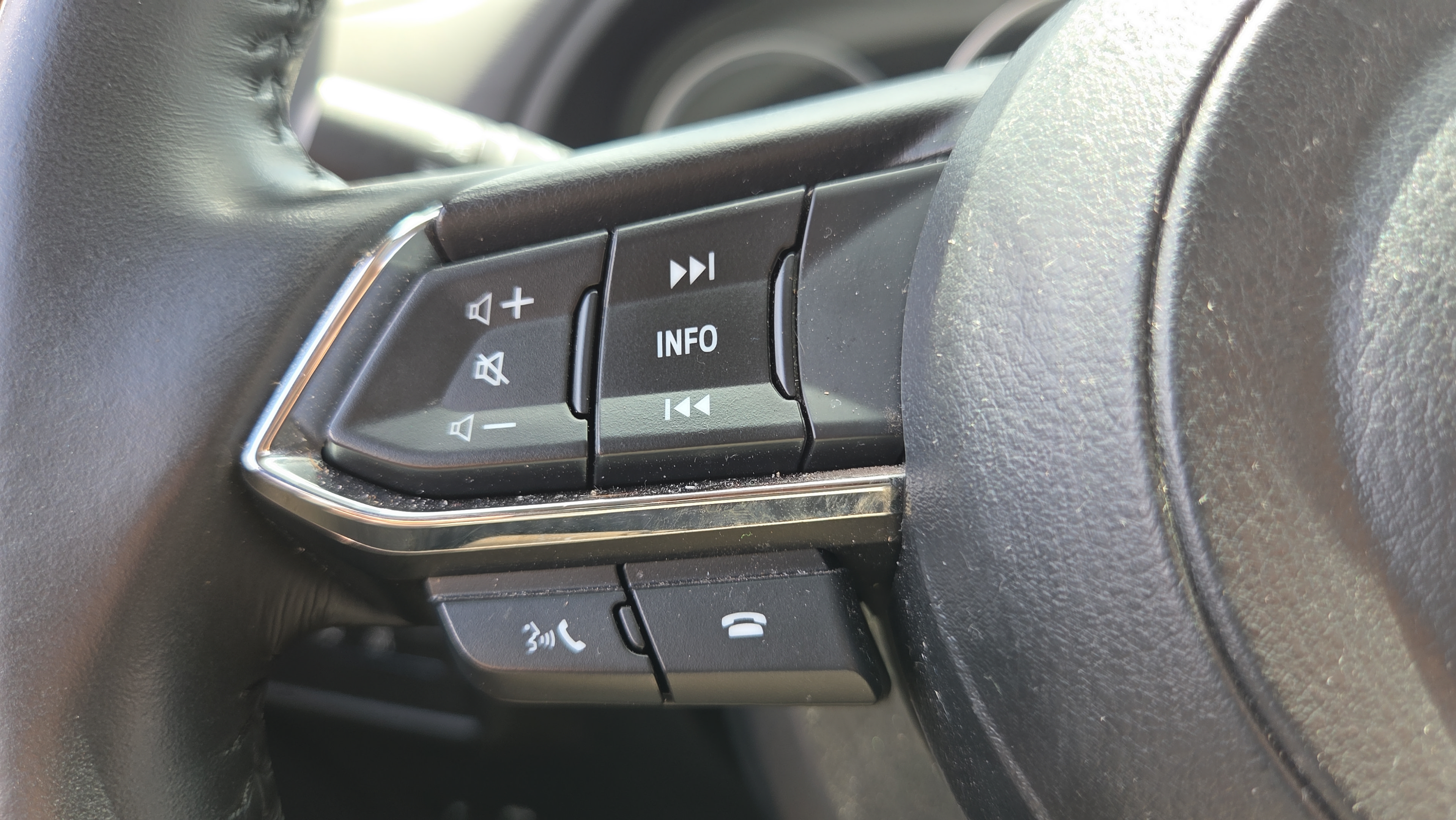 Used 2025 MAZDA CX-5 AWD 2.5 S w/ Select Package image 25