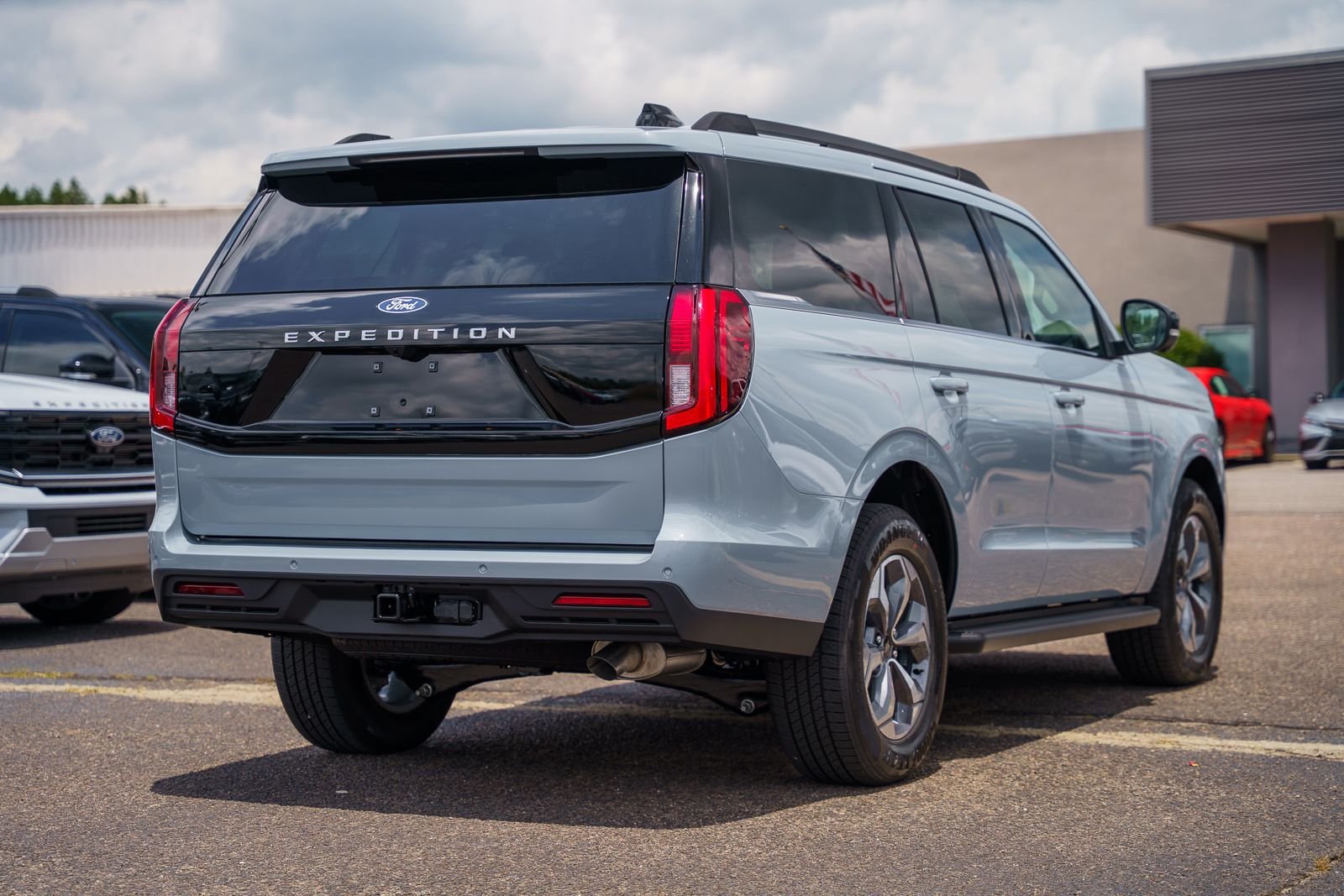 New 2027 Ford Expedition Active RWD image 5