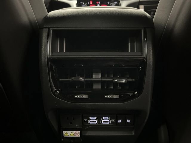 New 2025 Jeep Grand Cherokee Limited w/ Trailer Tow Package image 33