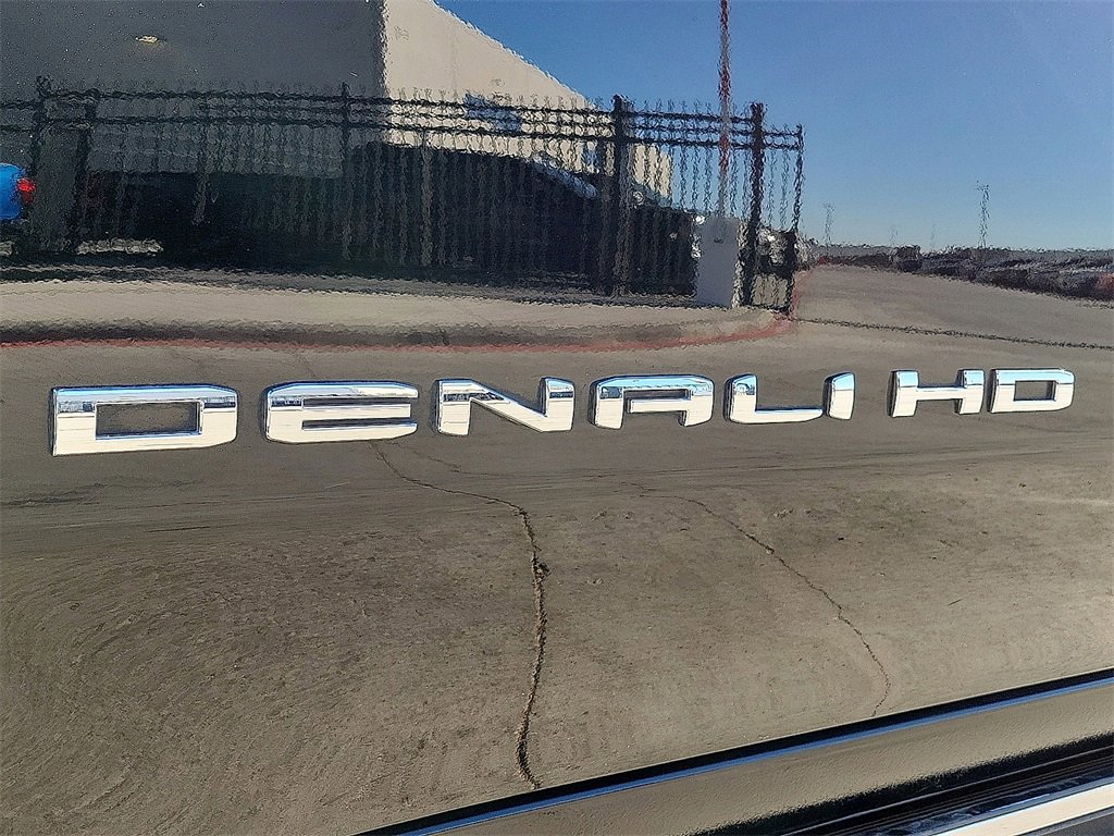 Certified 2024 GMC Sierra 2500 Denali Ultimate image 9