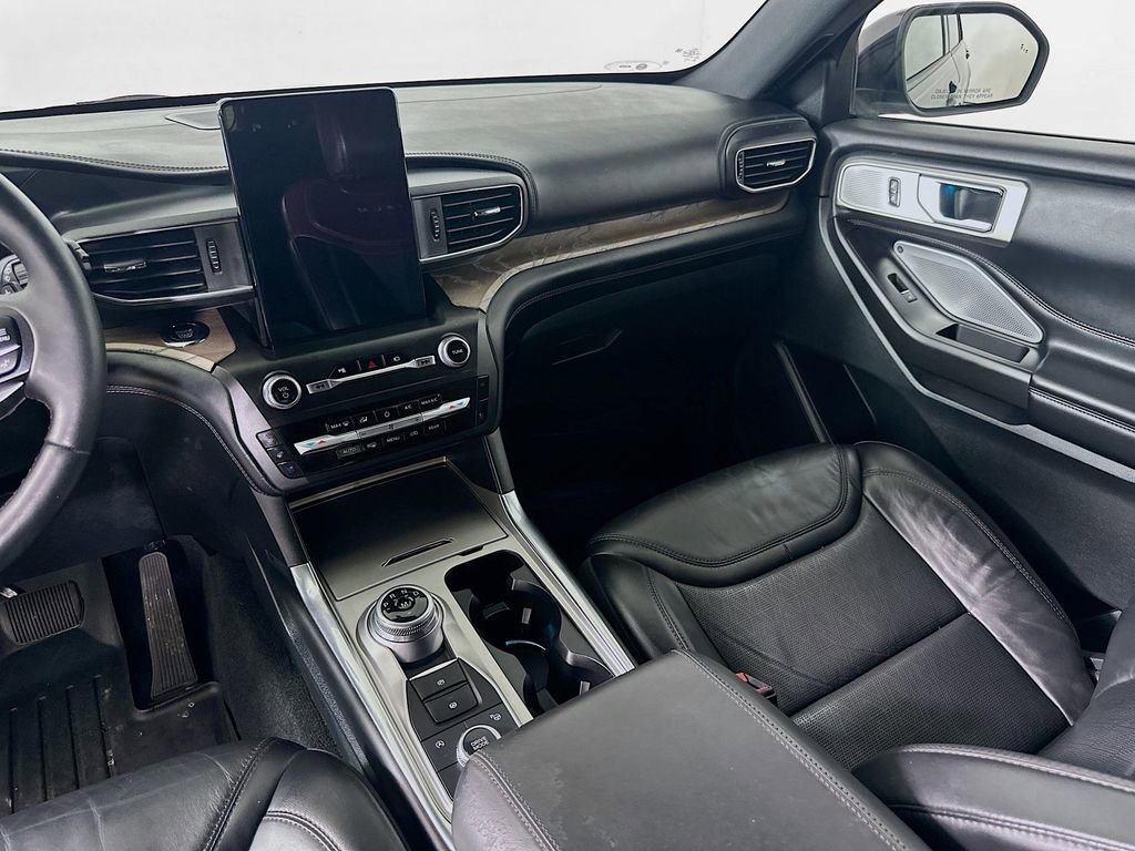 Used 2020 Ford Explorer Platinum w/ Premium Technology Package image 36