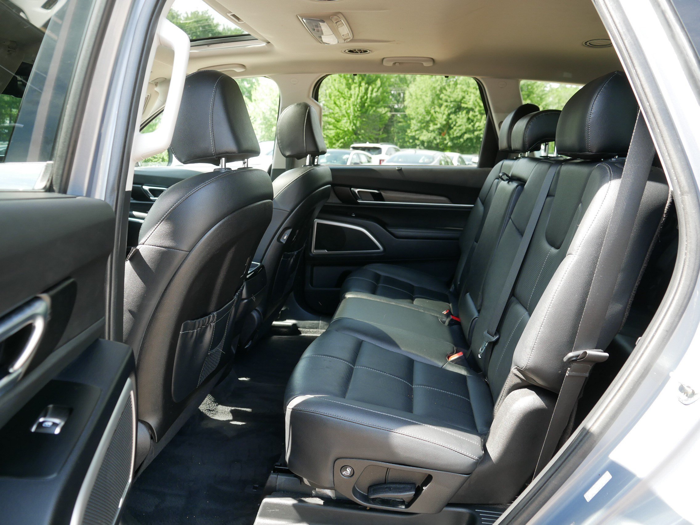 Used 2022 Kia Telluride EX AWD/4WD image 35