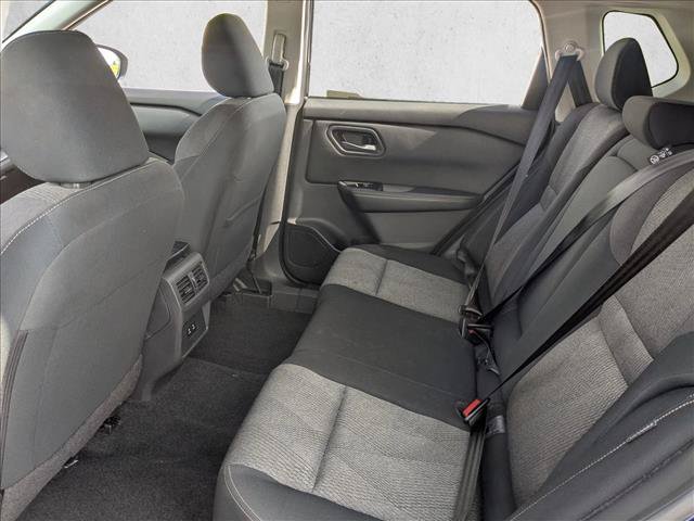 Used 2025 Nissan Rogue SV AWD/4WD image 17