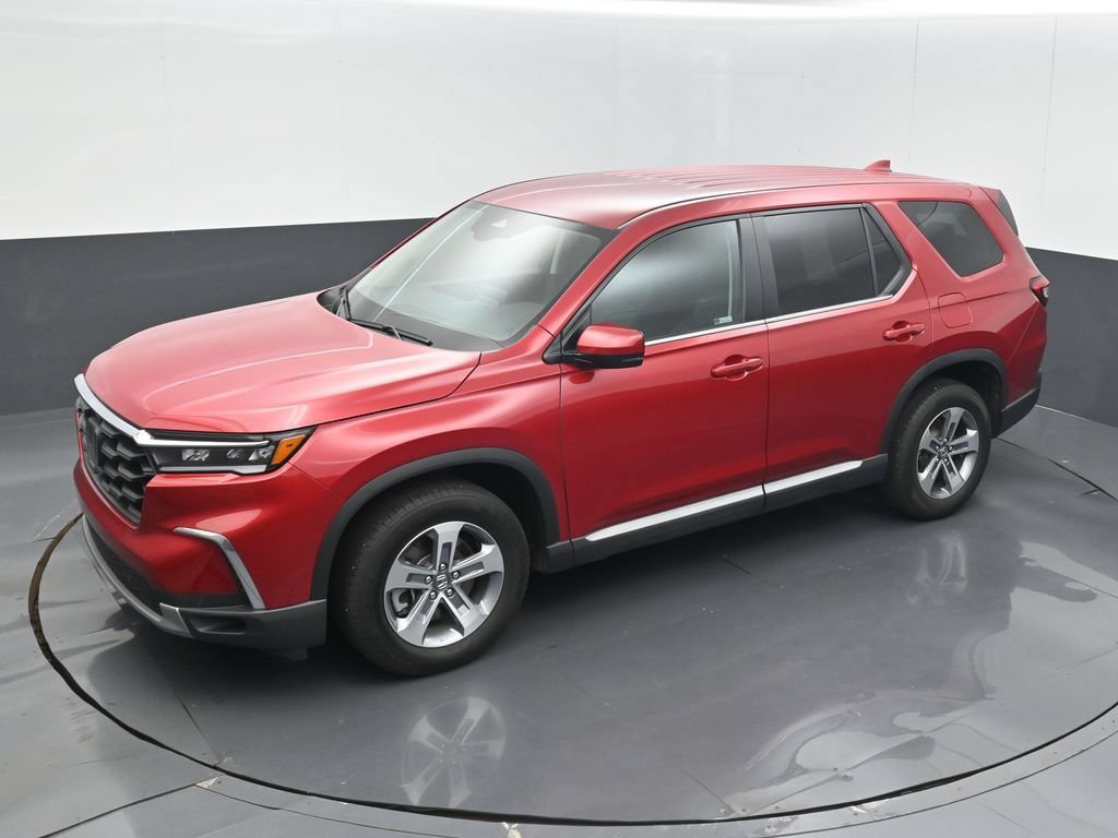 Used 2025 Honda Pilot EX-L image 9