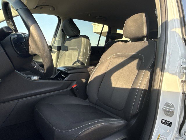 Used 2022 Jeep Grand Cherokee L Laredo w/ Luxury Tech Group I image 13