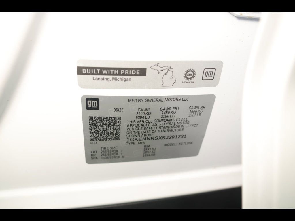 Used 2025 GMC Acadia Elevation image 32