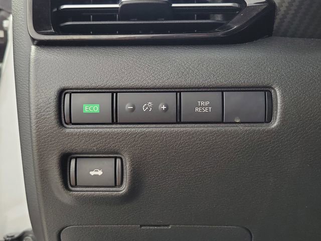 Used 2020 Nissan Sentra SV FWD image 23