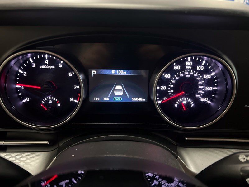 Used 2023 Kia Carnival LX FWD image 25