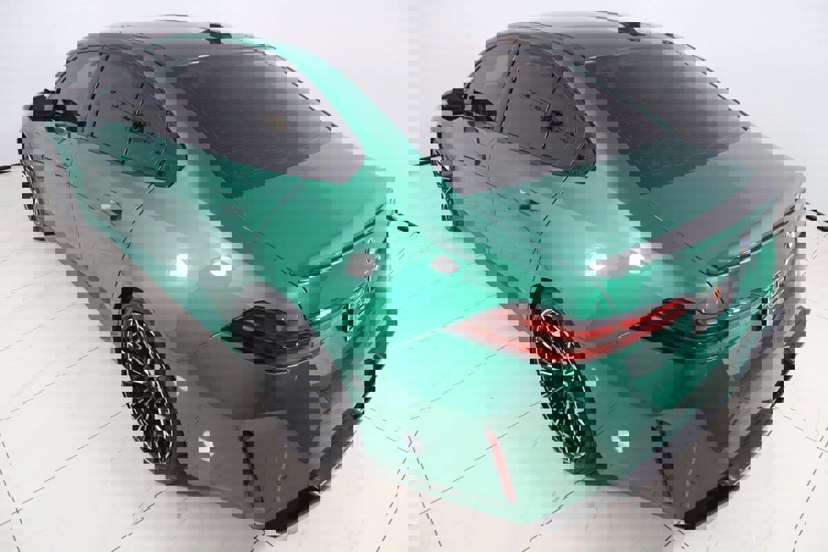 Used 2025 BMW M5 w/ Carbon Package image 34