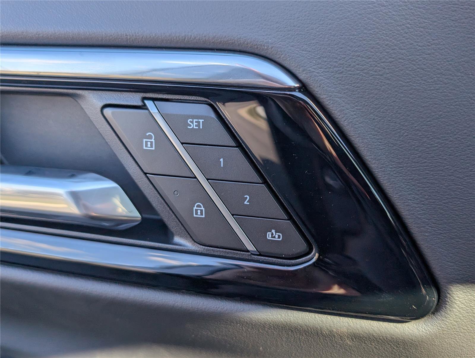 New 2026 Chevrolet Suburban RST w/ Comfort Package image 18