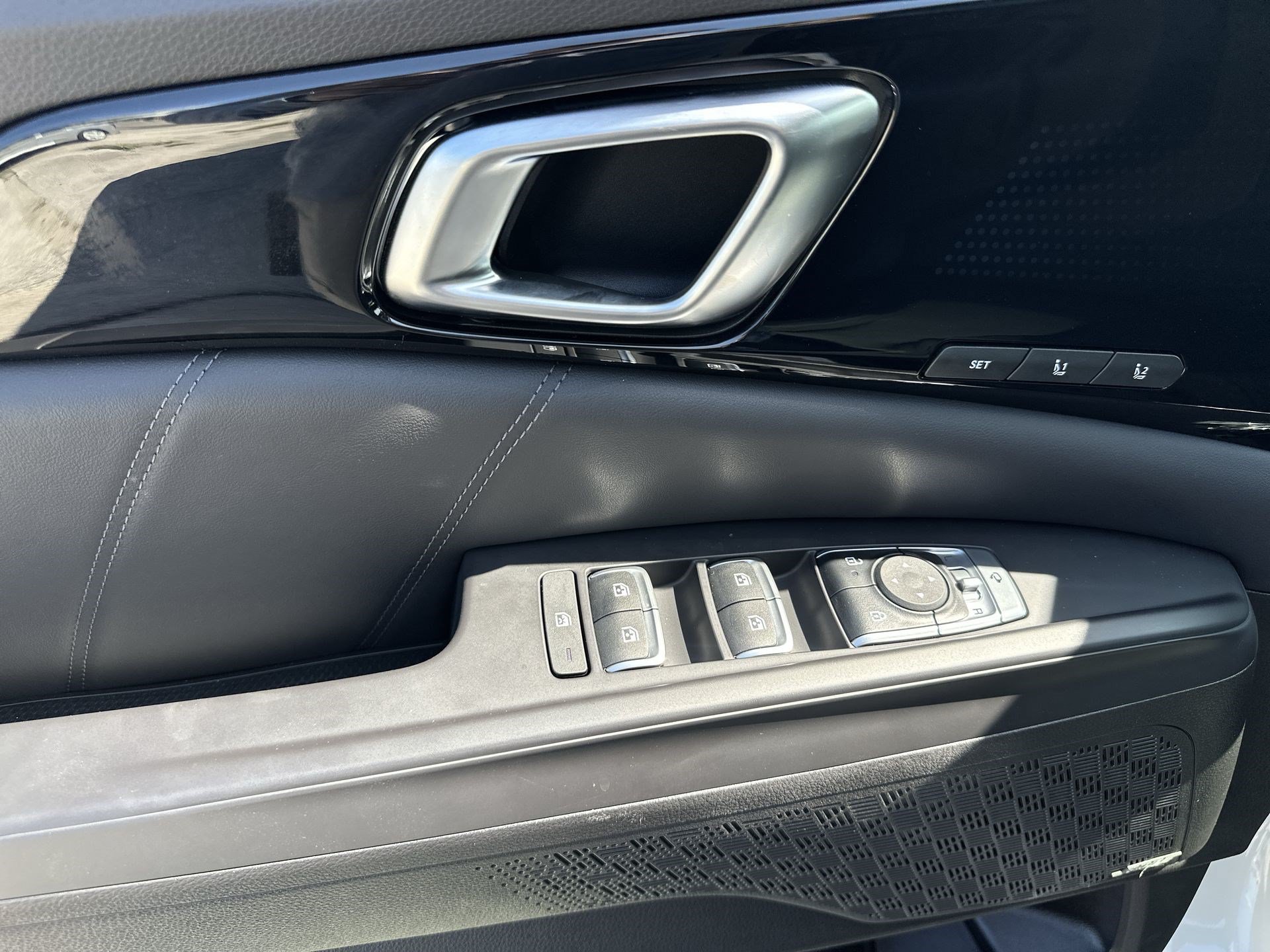 Certified 2026 Kia Carnival SX Prestige FWD image 15