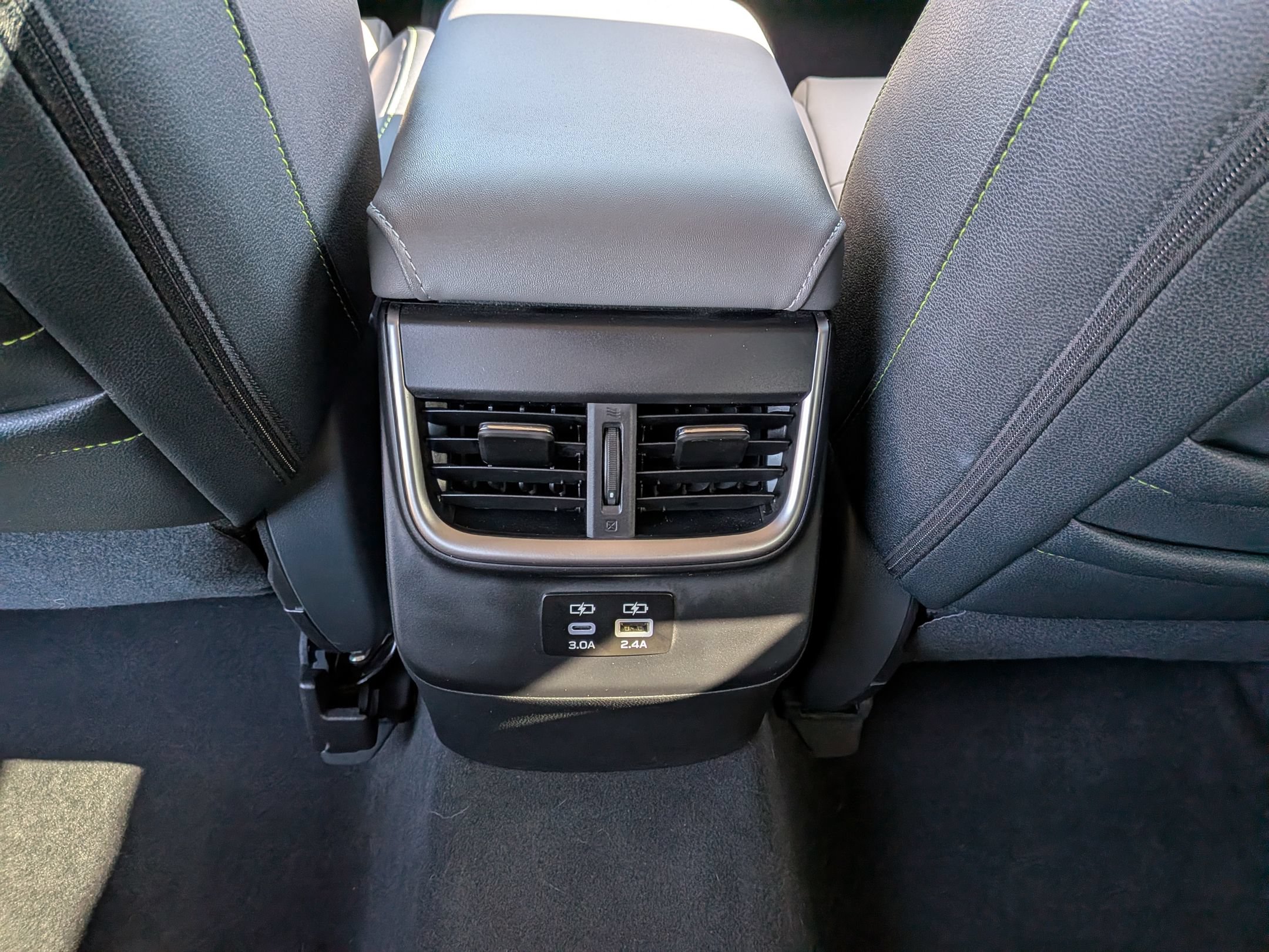 Used 2025 Subaru Outback Onyx Edition AWD/4WD image 28