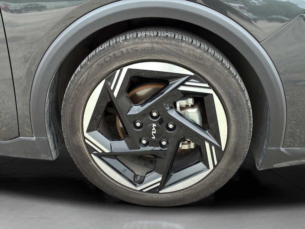 Certified 2025 Kia K4 EX FWD image 30