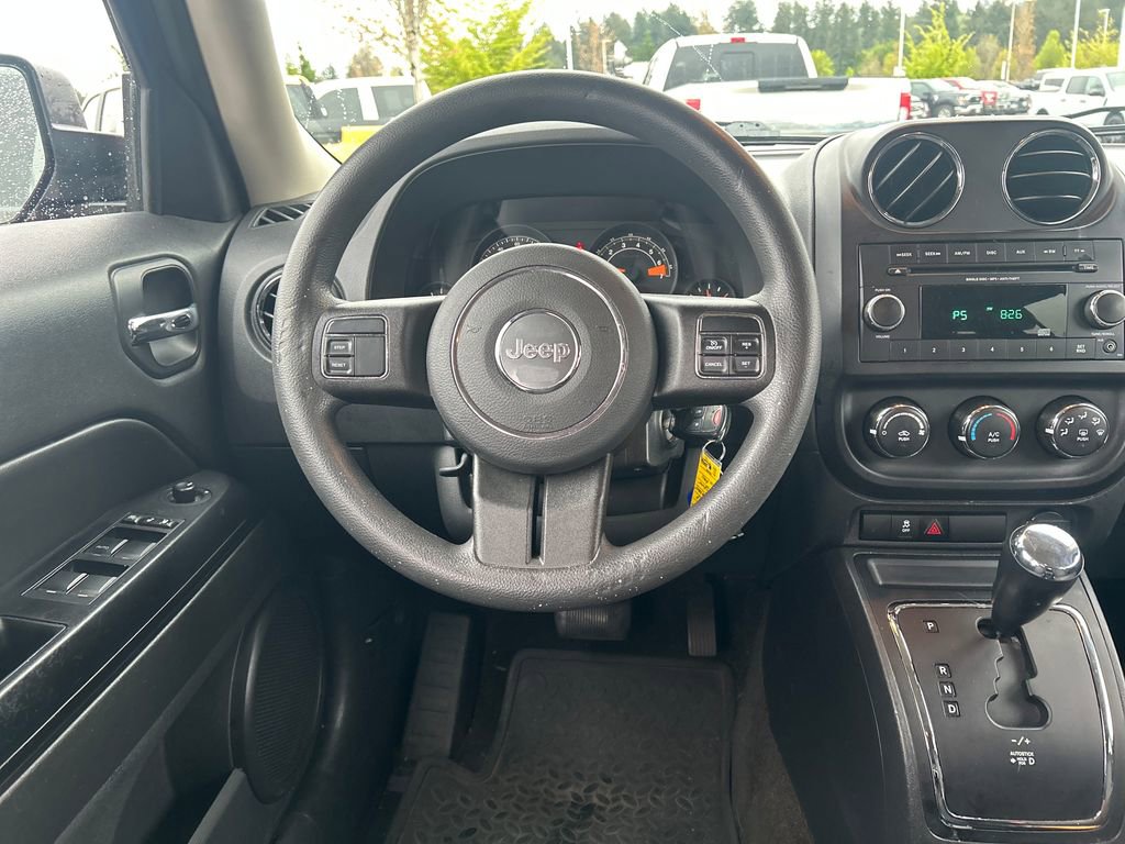 Used 2014 Jeep Patriot Sport w/ Power Value Group AWD/4WD image 7