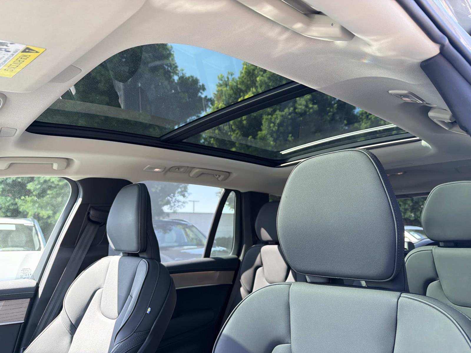 Certified 2026 Volvo XC90 B6 Plus AWD/4WD image 35