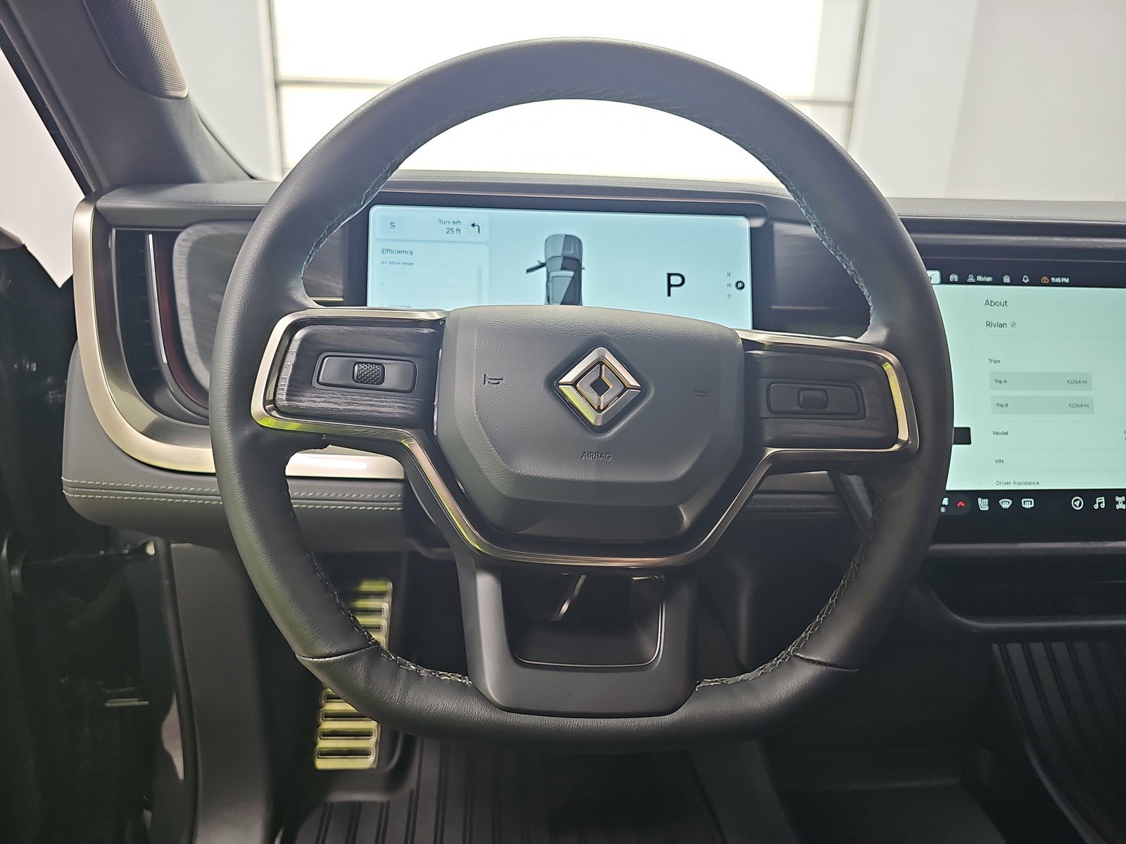 Used 2024 Rivian R1S Adventure image 28