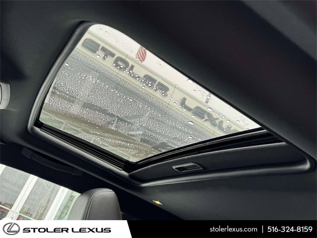 Used 2012 Dodge Challenger R/T Plus image 18