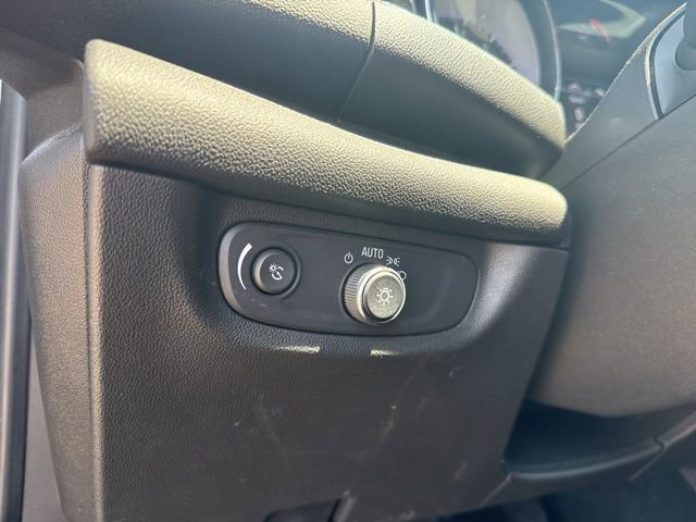 Used 2018 Buick Regal Preferred FWD image 17