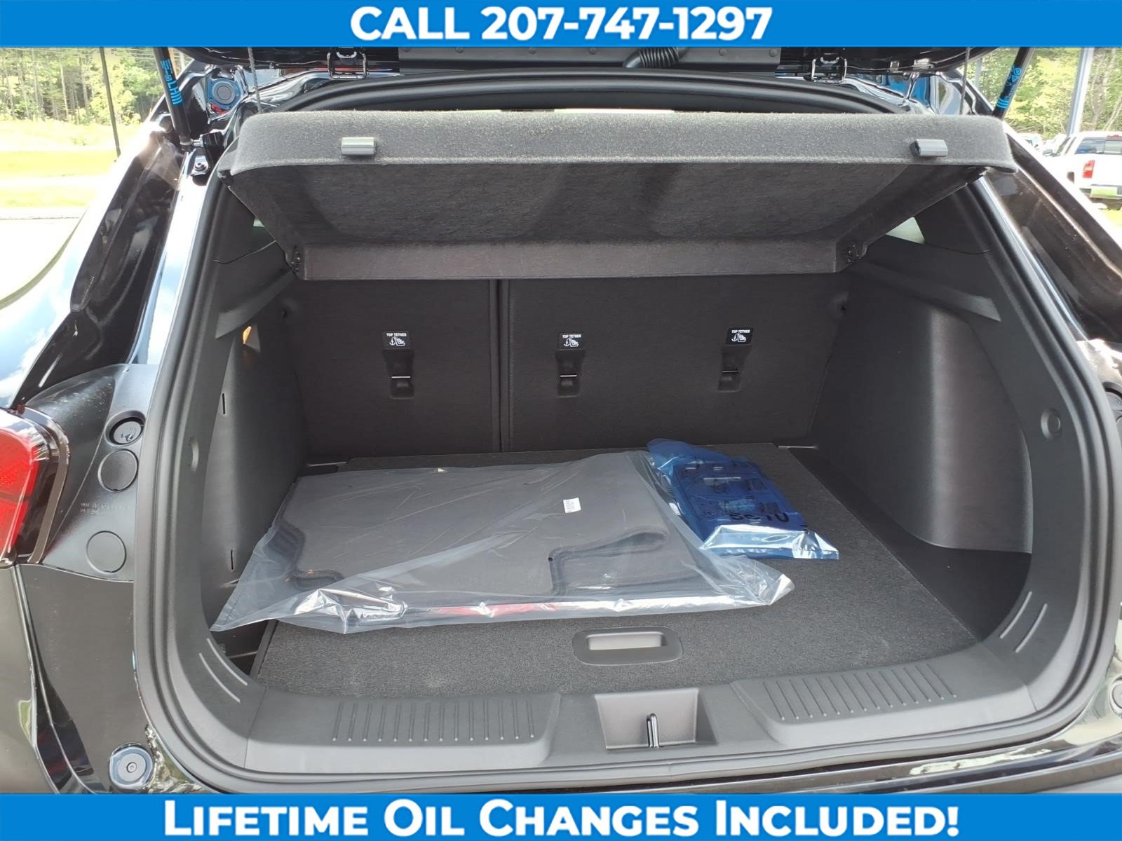 New 2026 Chevrolet Trax RS w/ Sunroof Package FWD image 10
